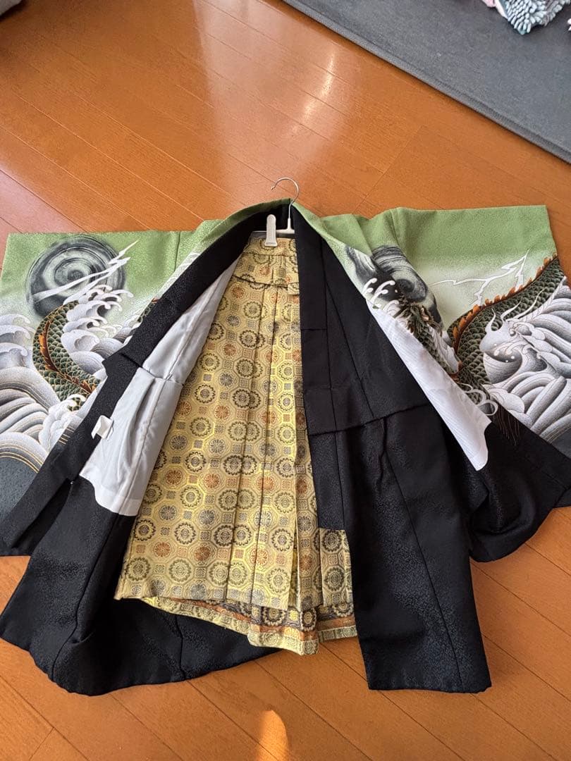 と*︎様 七五三3歳～5歳 男の子 着物 袴セット 龍柄 グリーン系