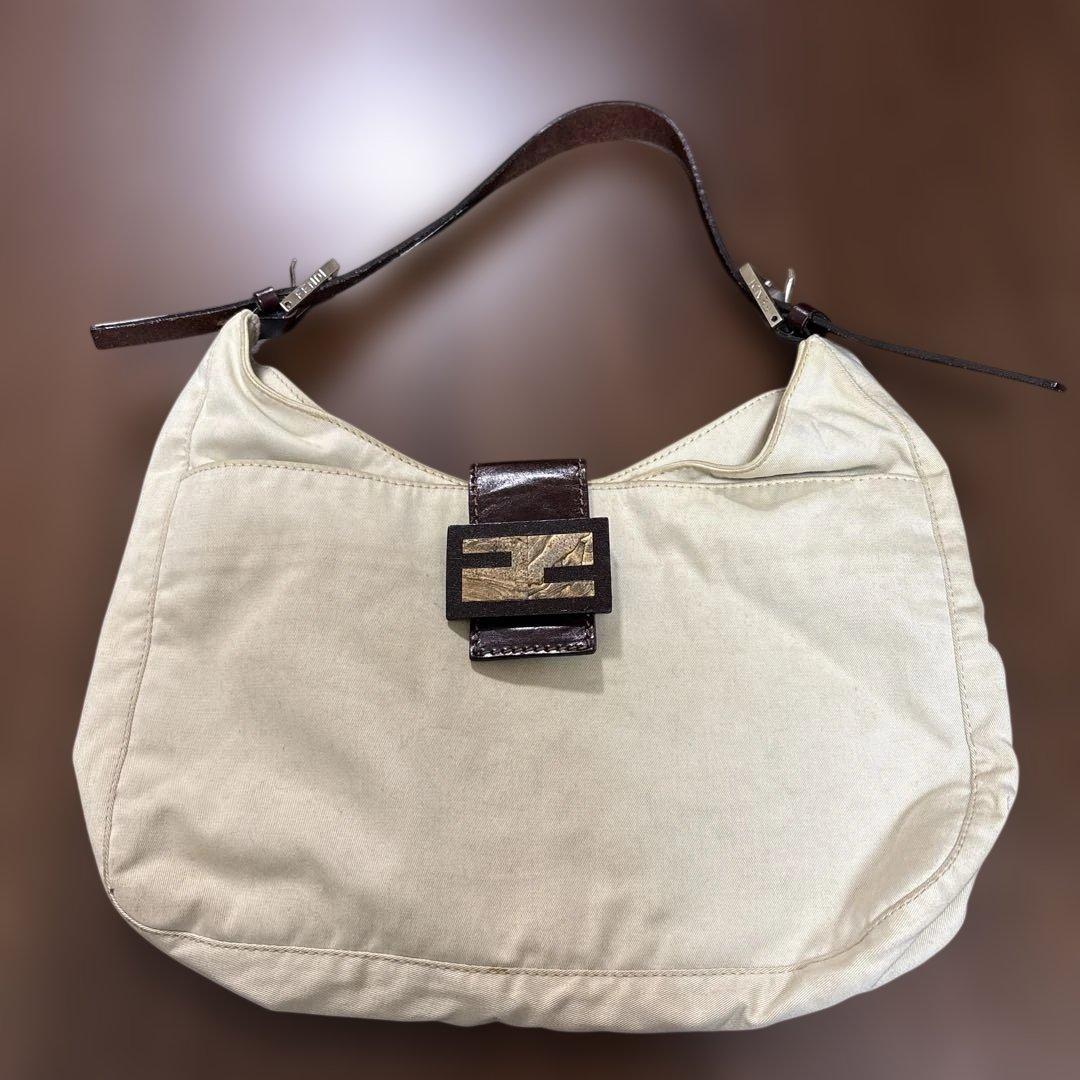 Fendi ショルダーバッグ ベージュ キャンバス
