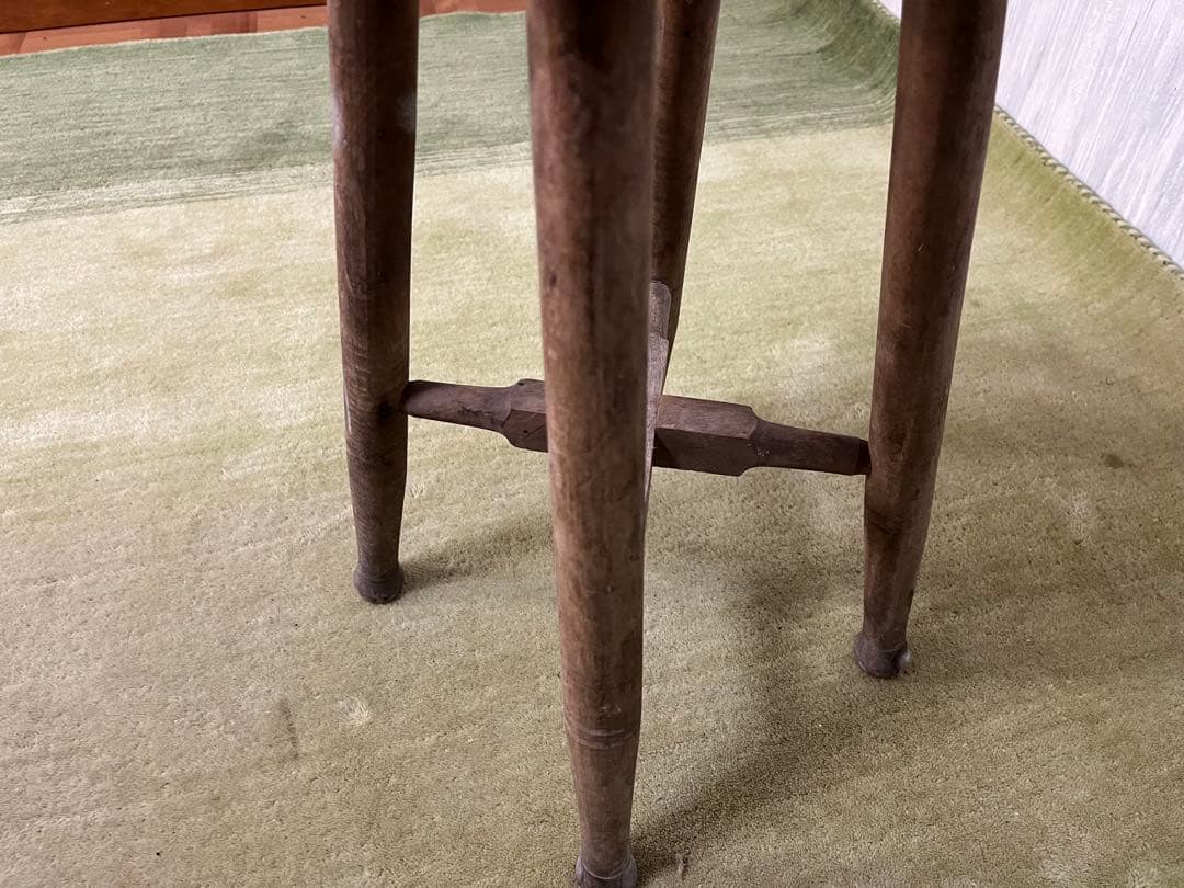 木製スツール 4本脚 円形座面