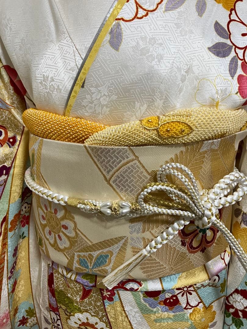 白地の熨斗柄 正絹振袖 全て揃ったフルセット 160cmまでの方に