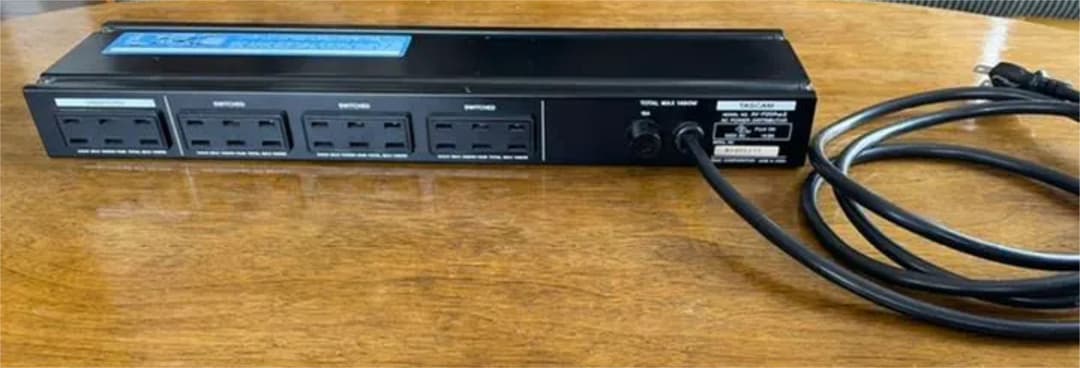 TASCAM AV-P25R MKⅡ  AC POWER DISTRIBUTOR