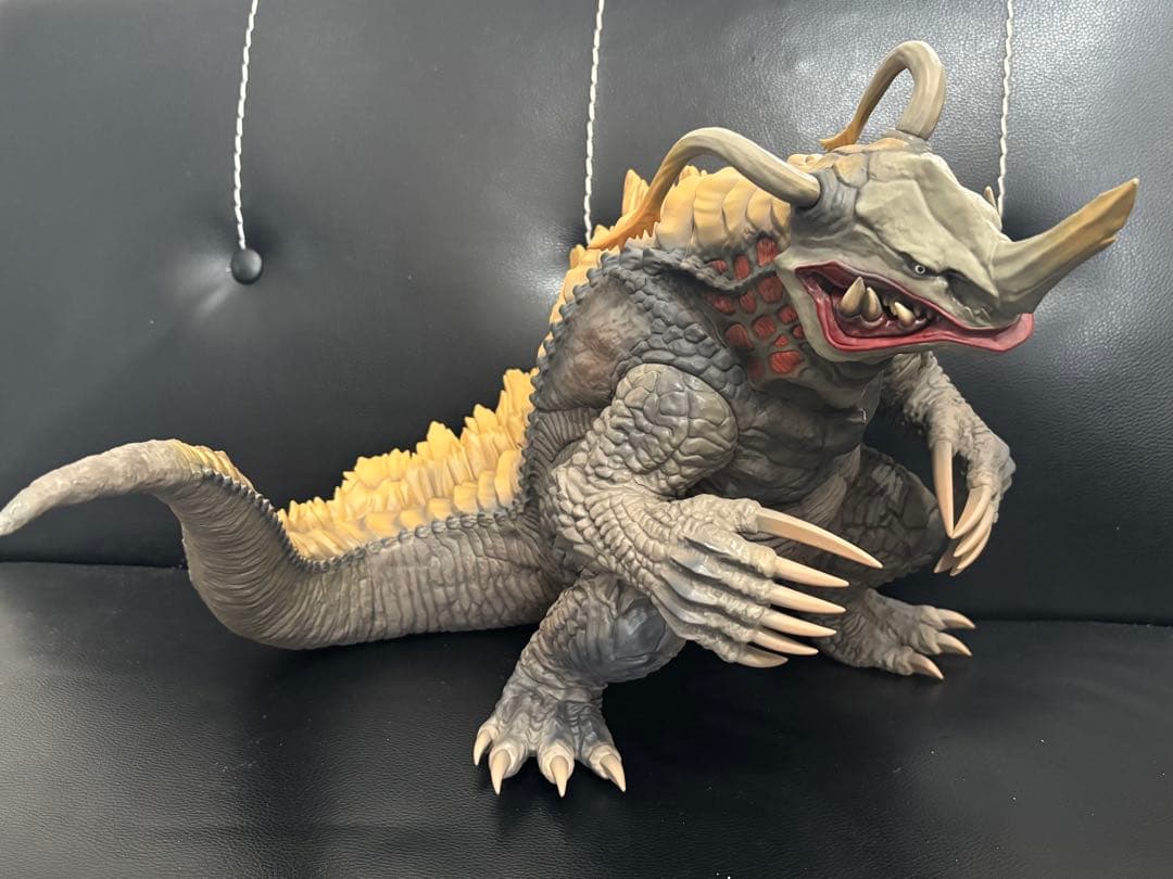 CCP 1/6特撮シリーズ ネロンガ