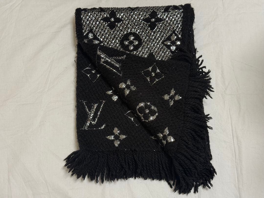 がっつけ。【おまけ付き】ルイヴィトン マフラー