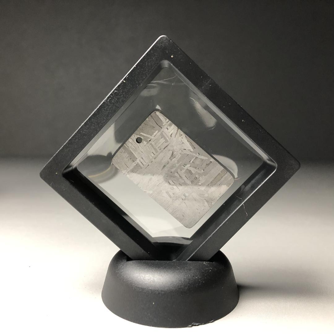 アルタイ隕石　 鉄隕石　メテオライト　ペンダントトップ　重さ約28ｇ