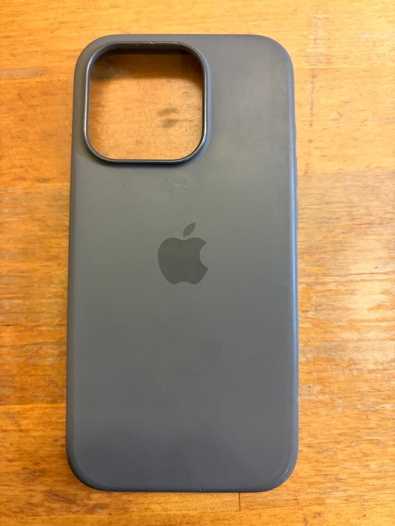 美品 iPhone15 Pro 256GB SIMフリー　ナチュラルチタニウム