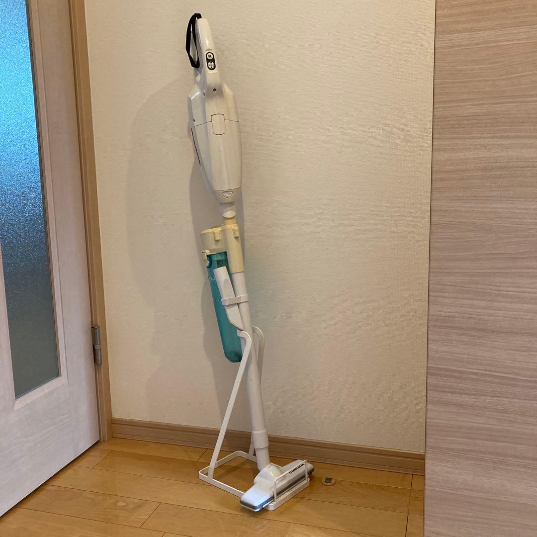 断*中様 Makita スティッククリーナー_CL107FD(フルセット)