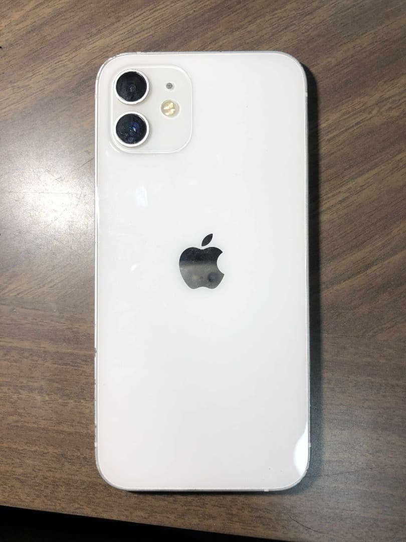 e*0様 Apple iPhone 12 ホワイト 64GB