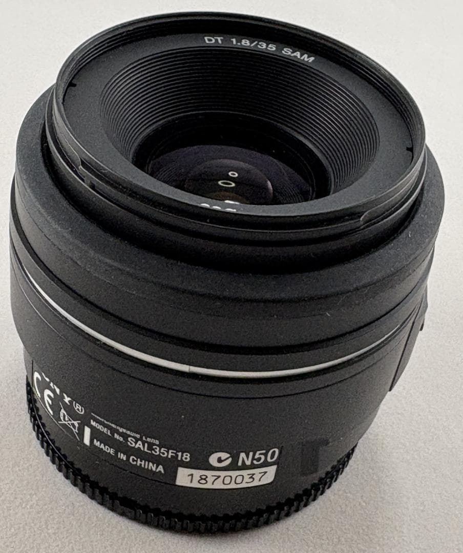 Sony SAL35F18 35mm F1.8 レンズ 保護フィルター付き