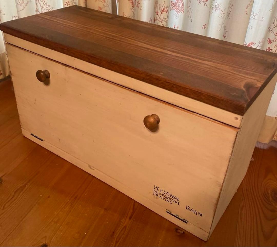 アンティークに仕上げた家具　アメリカンカントリー収納