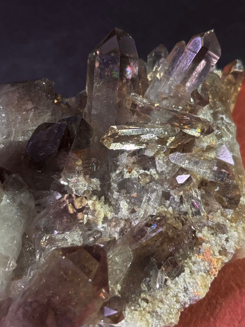 【超キラキラ透明】天然スモーキークォーツ 大きめクラスター 煙水晶(ブラジル産)