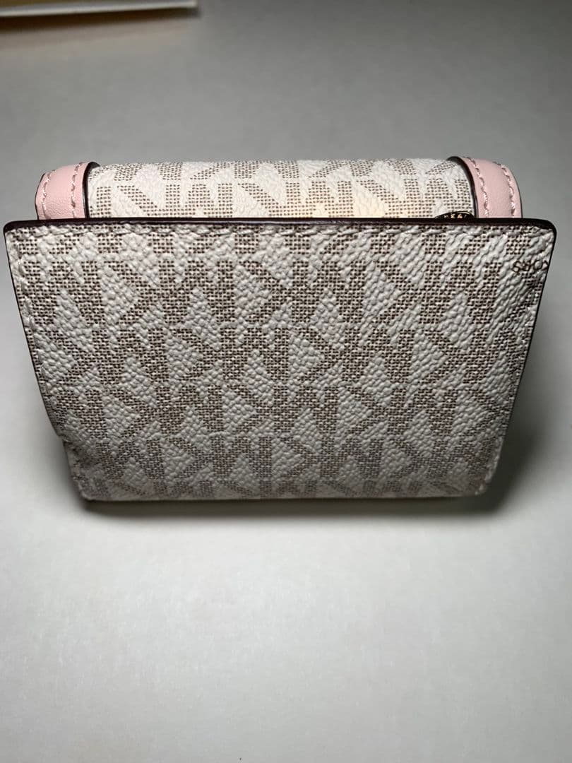 新品MICHAEL KORS マイケルコース 三つ折り財布