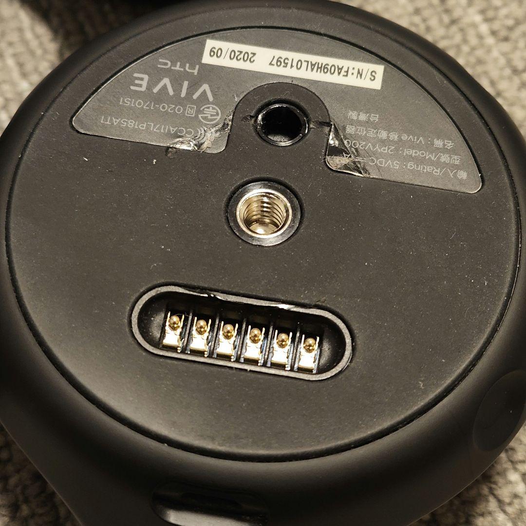 VIVE Tracker 2.0 4個セット　１個外装難あり