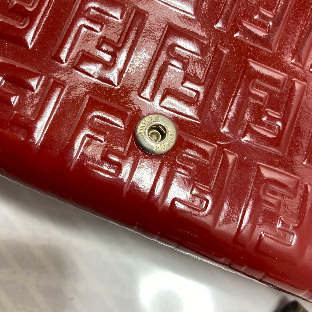 FENDI ズッキーノ　エナメル　長財布　Red