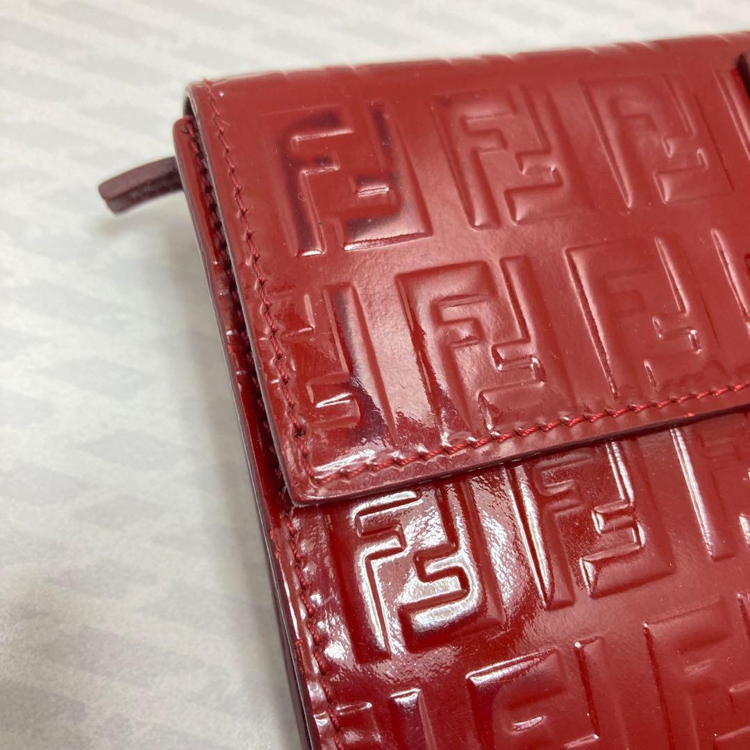 FENDI ズッキーノ　エナメル　長財布　Red