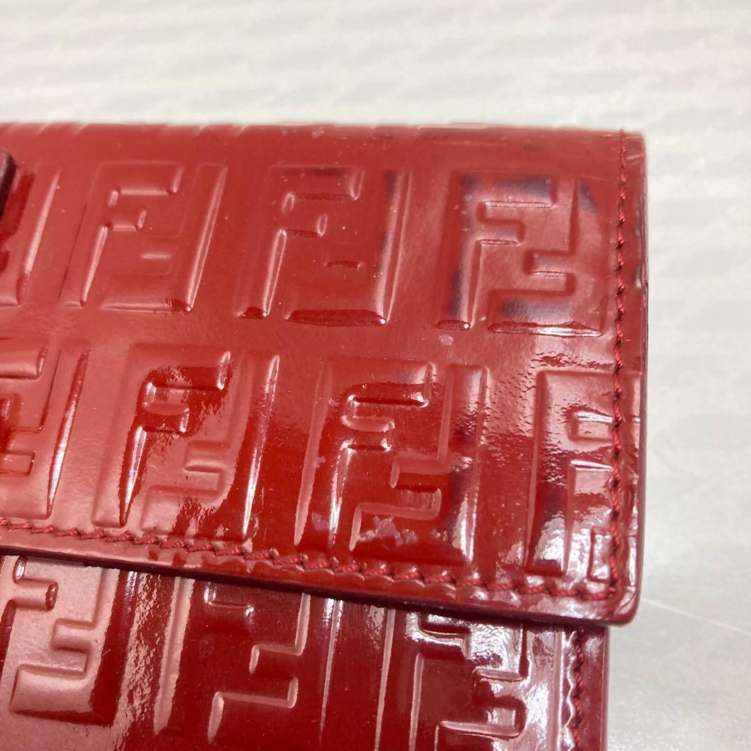 FENDI ズッキーノ　エナメル　長財布　Red