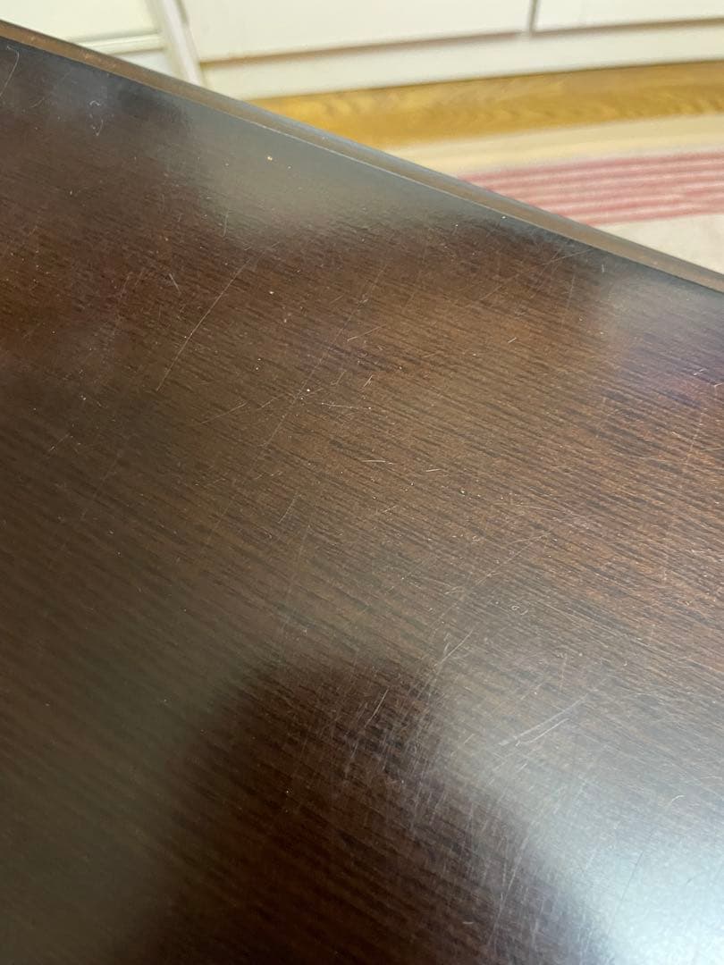 ダークブラウン楕円形ダイニングテーブルと椅子セット