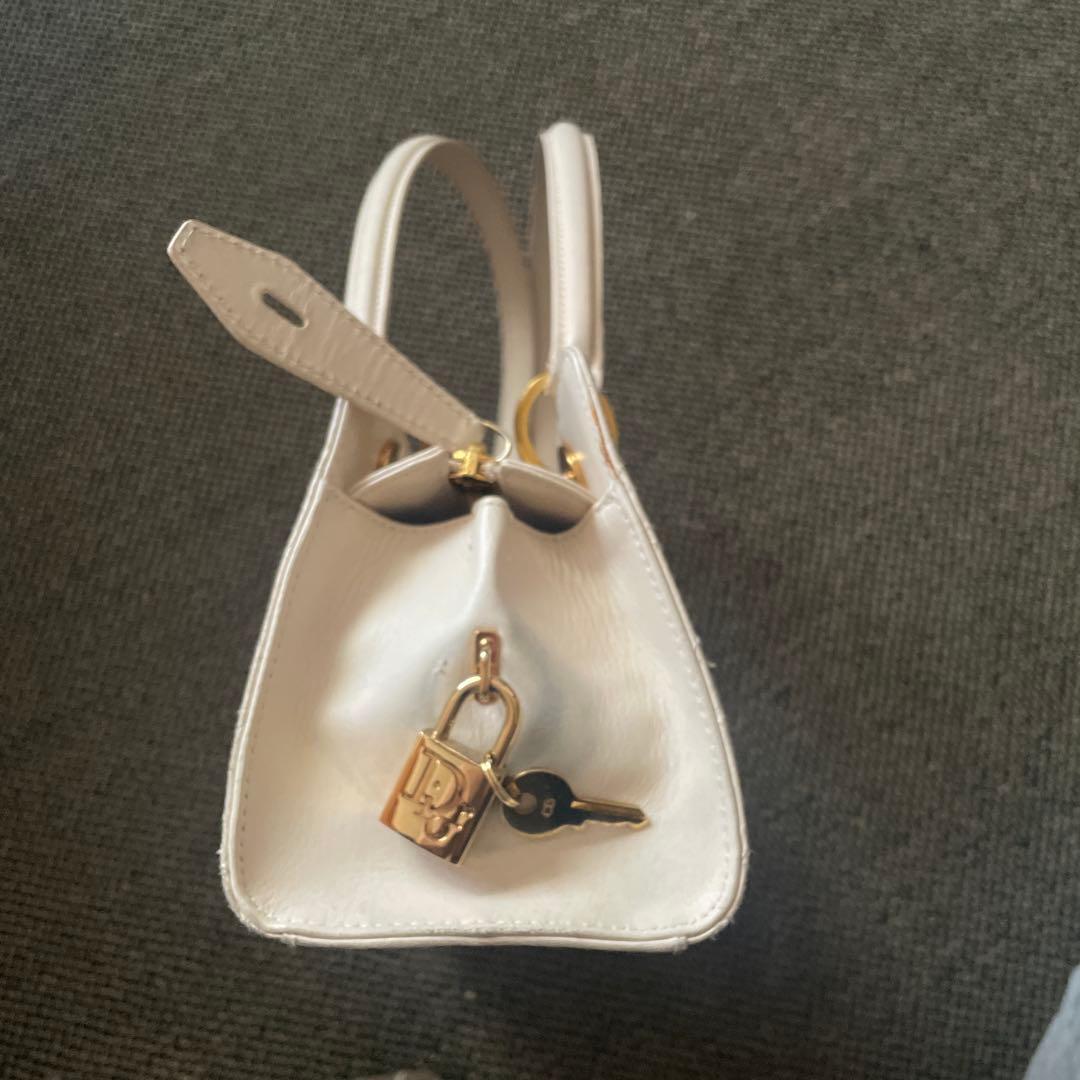 クリスチャンディオール