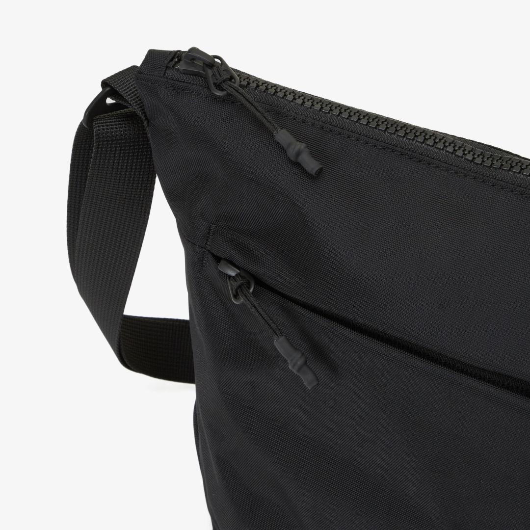 完売！ノースフェイス　レディース　ショルダーバッグ　韓国限定　黒