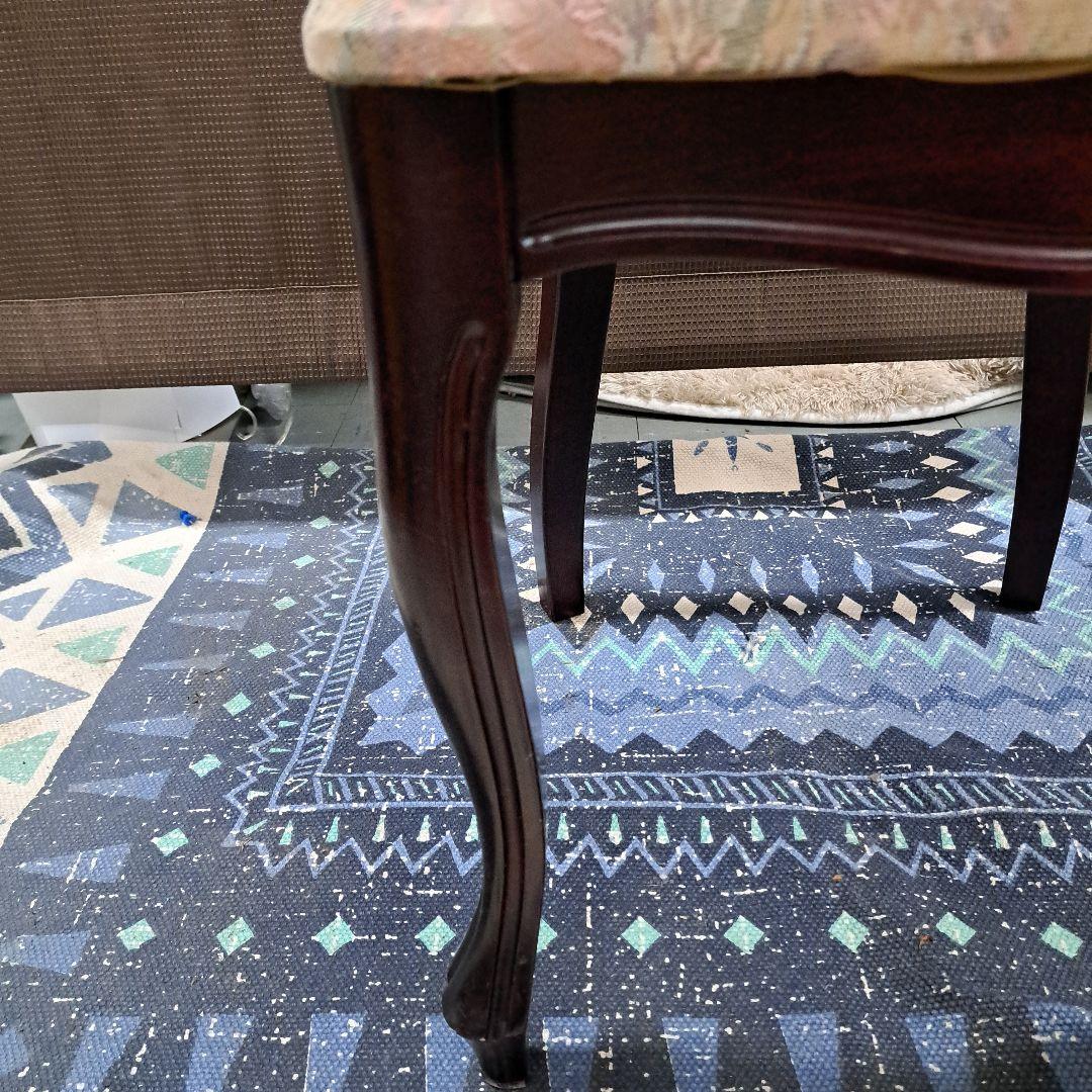 ♡アンティーク　 木製椅子 　ゴブラン織　猫足　鋲打ち♡