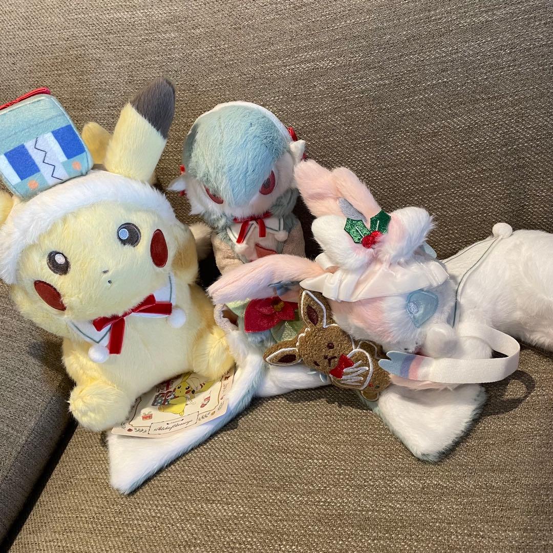 【新品】ぬいぐるみ3体セット　Pokémon Holiday Blessings