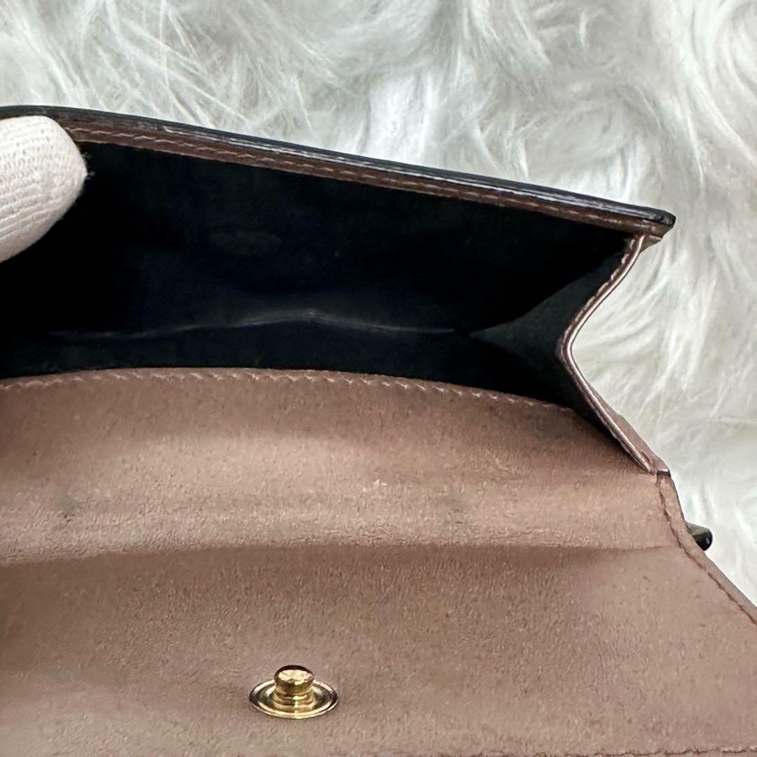 美品✨GUCCI 二つ折り財布　ダブルホック ブラック レザー ハート