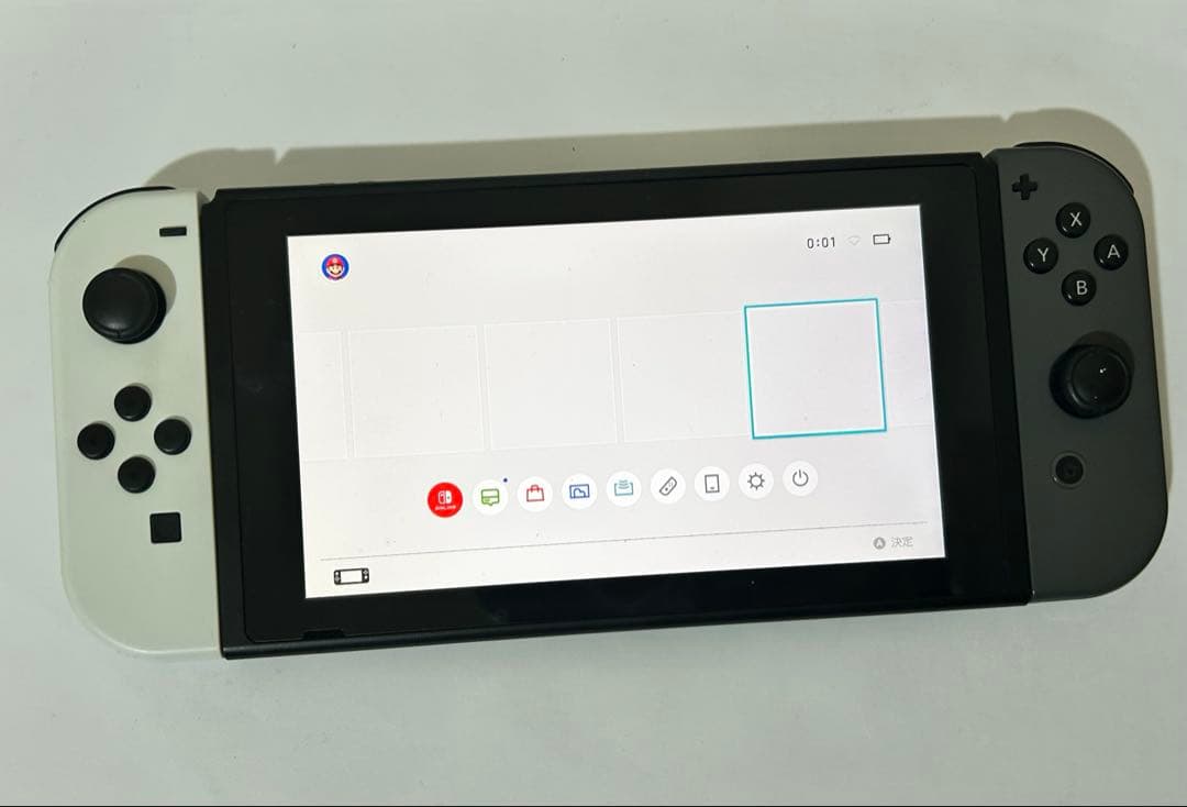 【動作品】ニンテンドー Switch 新型 バッテリー強化版 ホワイト グレー