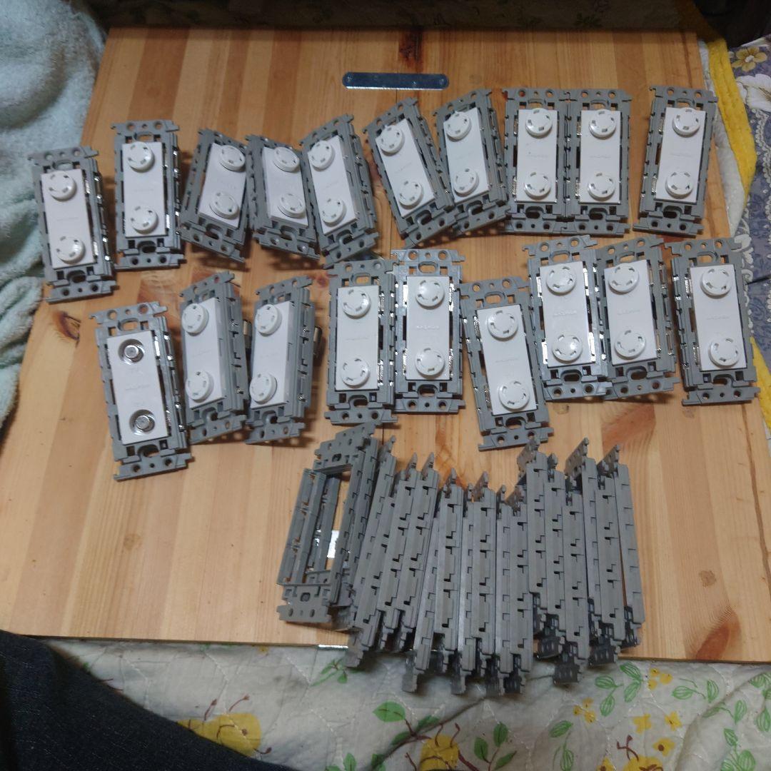 マスプロ　2DWKT-SW　枠付き