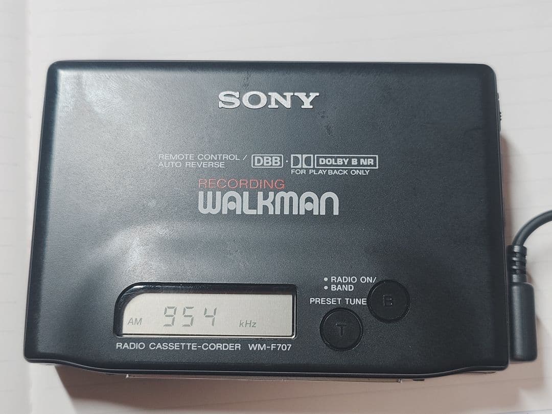 SONY ソニー　ポータブルカセットプレーヤー ウォークマン WM-F707