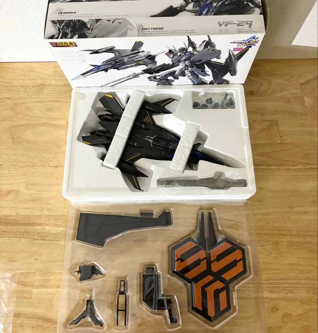 DX超合金 YF-29 デュランダルバルキリー オズマ機 マクロスF