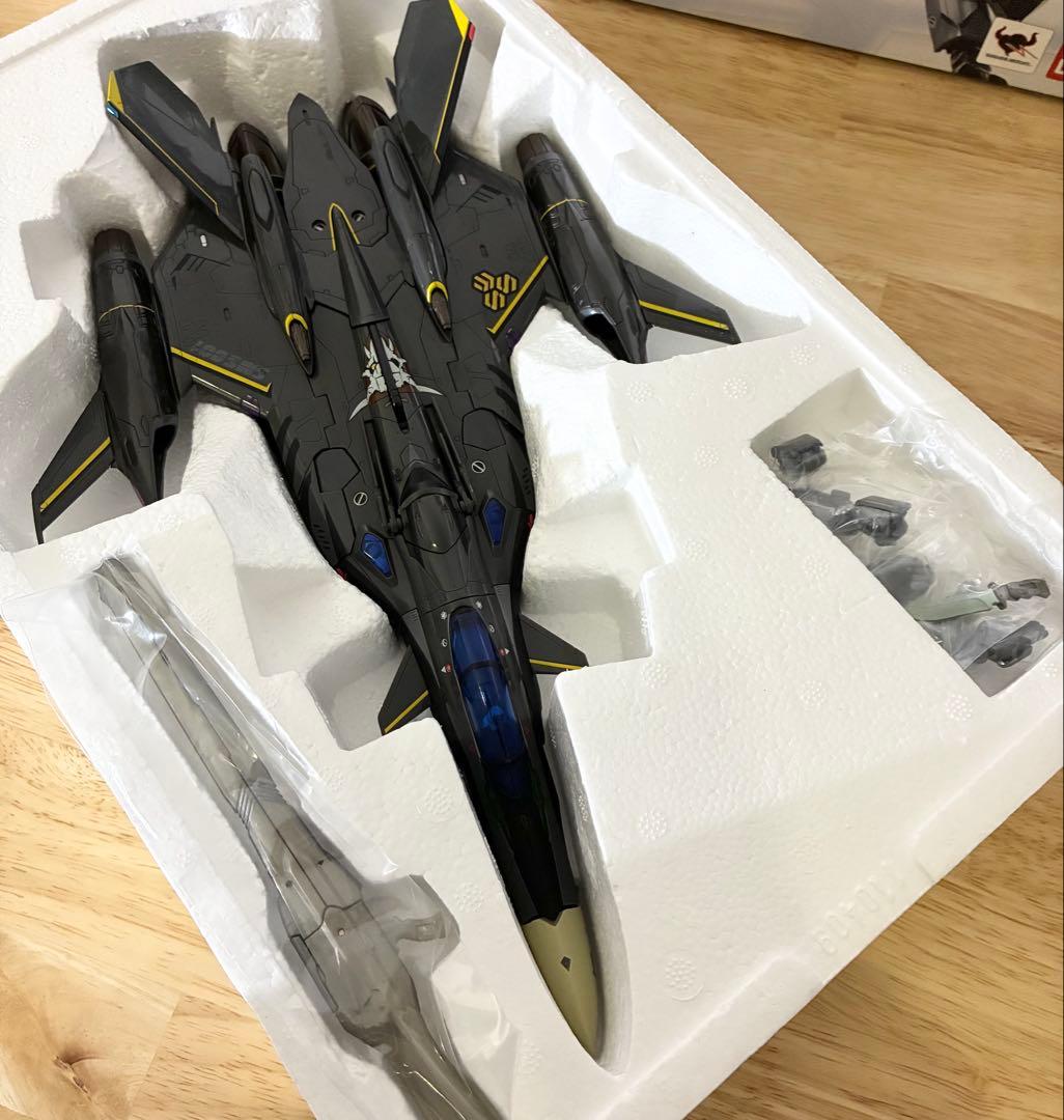 DX超合金 YF-29 デュランダルバルキリー オズマ機 マクロスF