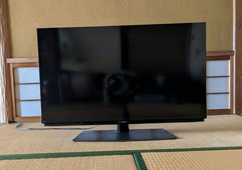 SHARP 40インチ液晶テレビ 4T-C40CL1