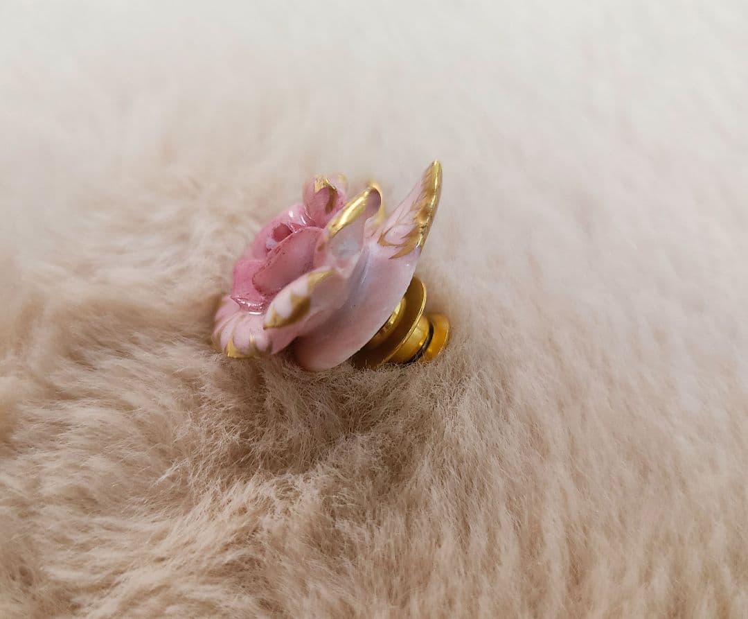 HEREND　ヘレンド　ピンブローチ　ローズ・ピンク