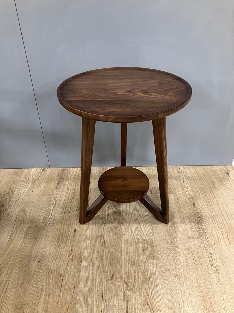 ウォールナット無垢材　サイドテーブル