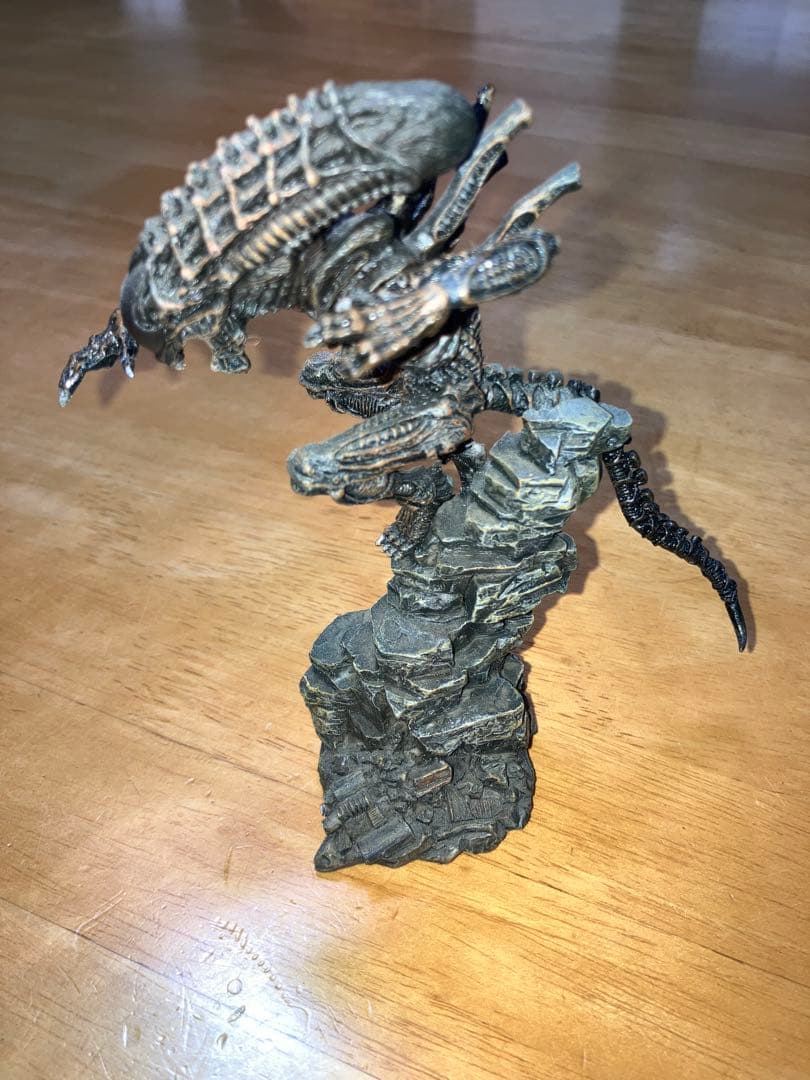 エイリアンウォーリアー マイクロ フィギュア スタチュー