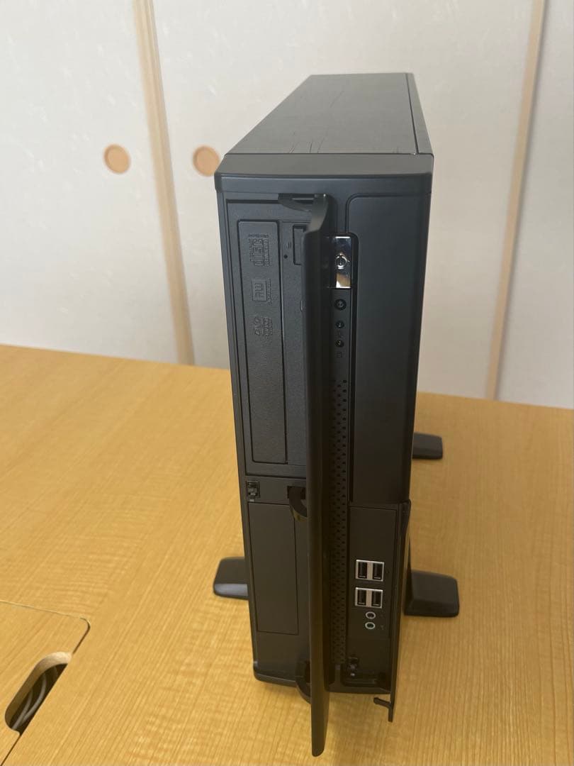 デスクトップ Win11 i-7 8GB SSD256 Wi-Fi グラボ