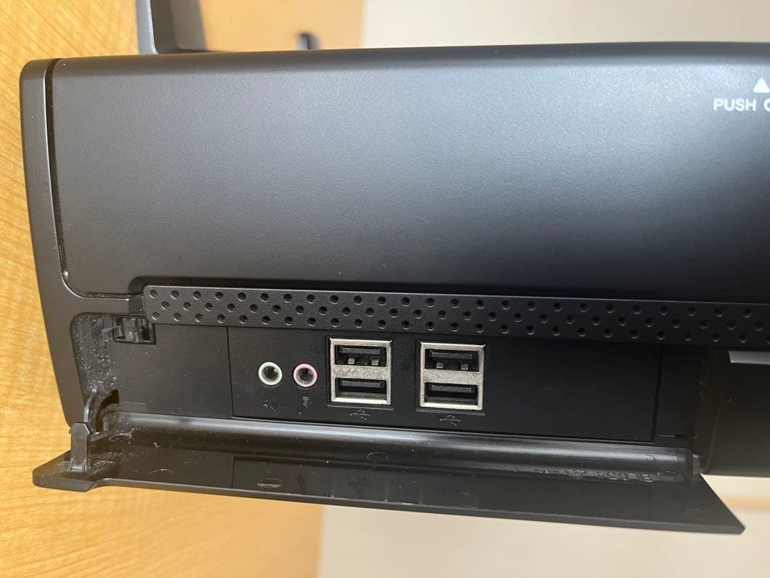 デスクトップ Win11 i-7 8GB SSD256 Wi-Fi グラボ