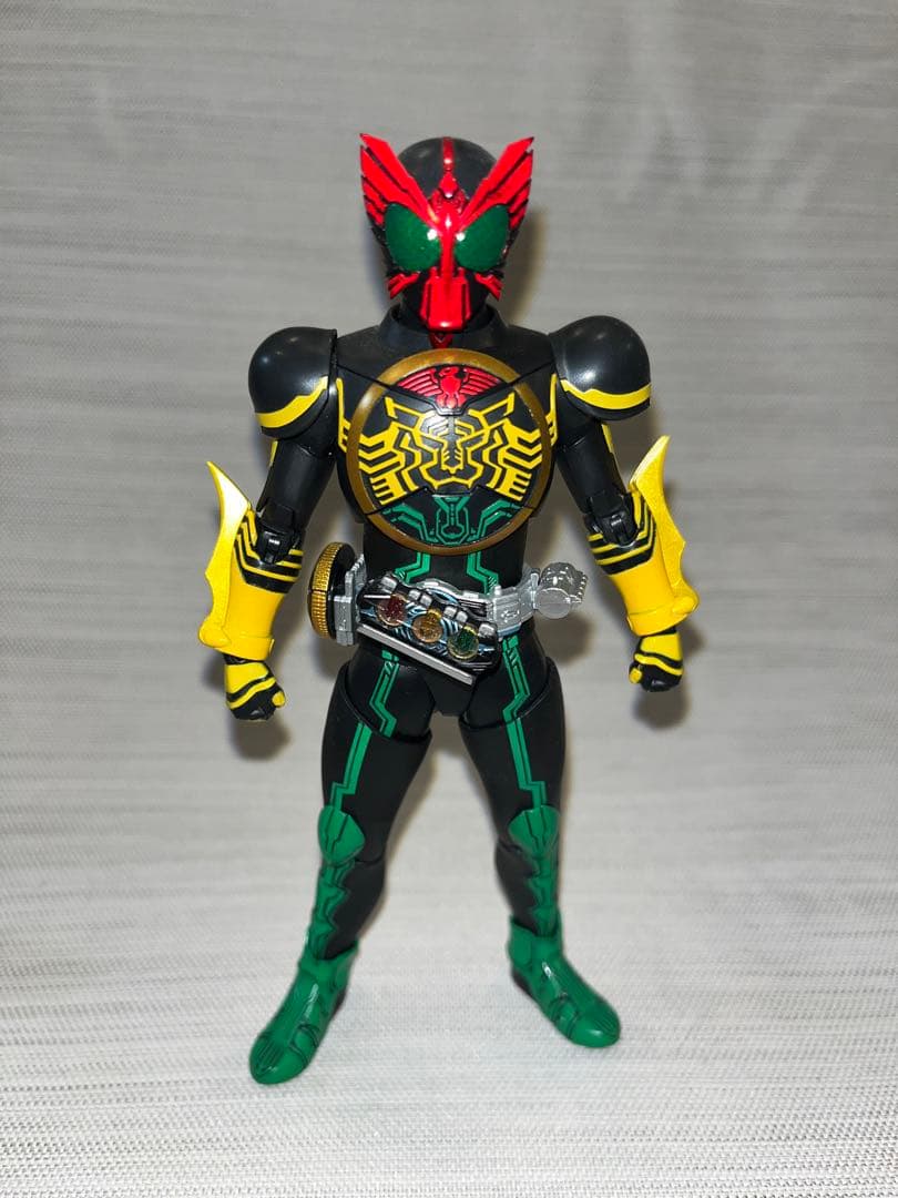 S.H.Figuarts真骨彫製法 仮面ライダーオーズ タトバ パープルアイ付属