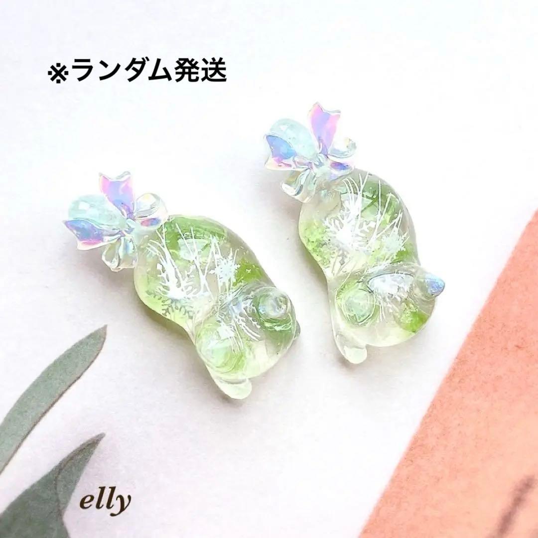 【やの様】1555.天然石　琉球ガラス　クリスマス　肉球　ジャンピング猫　レジン