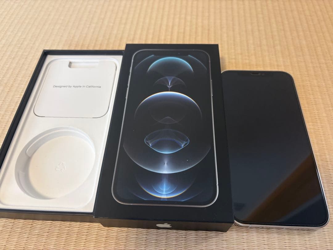 iPhone 12 pro 256GB シルバー