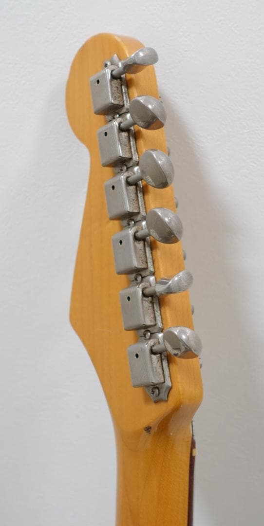 Fender Japan　ストラト　ST-62-70　キャンディアップルレッド色