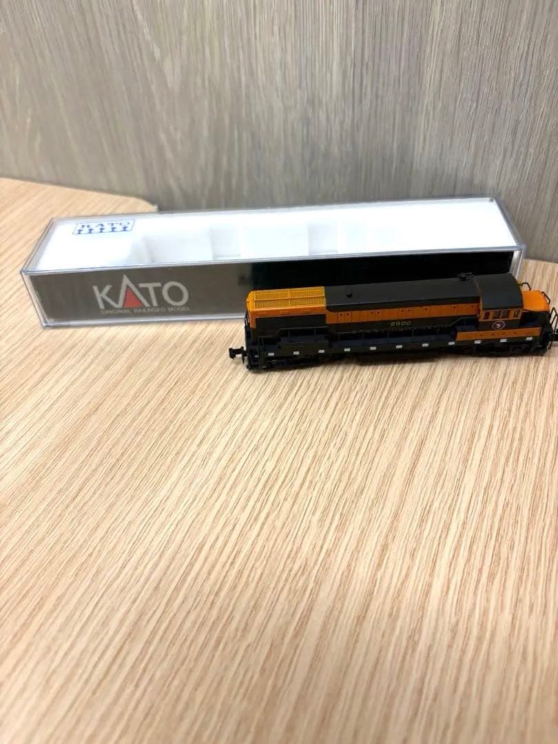 KATO Nゲージ ディーゼル機関車2500番台 ケース付