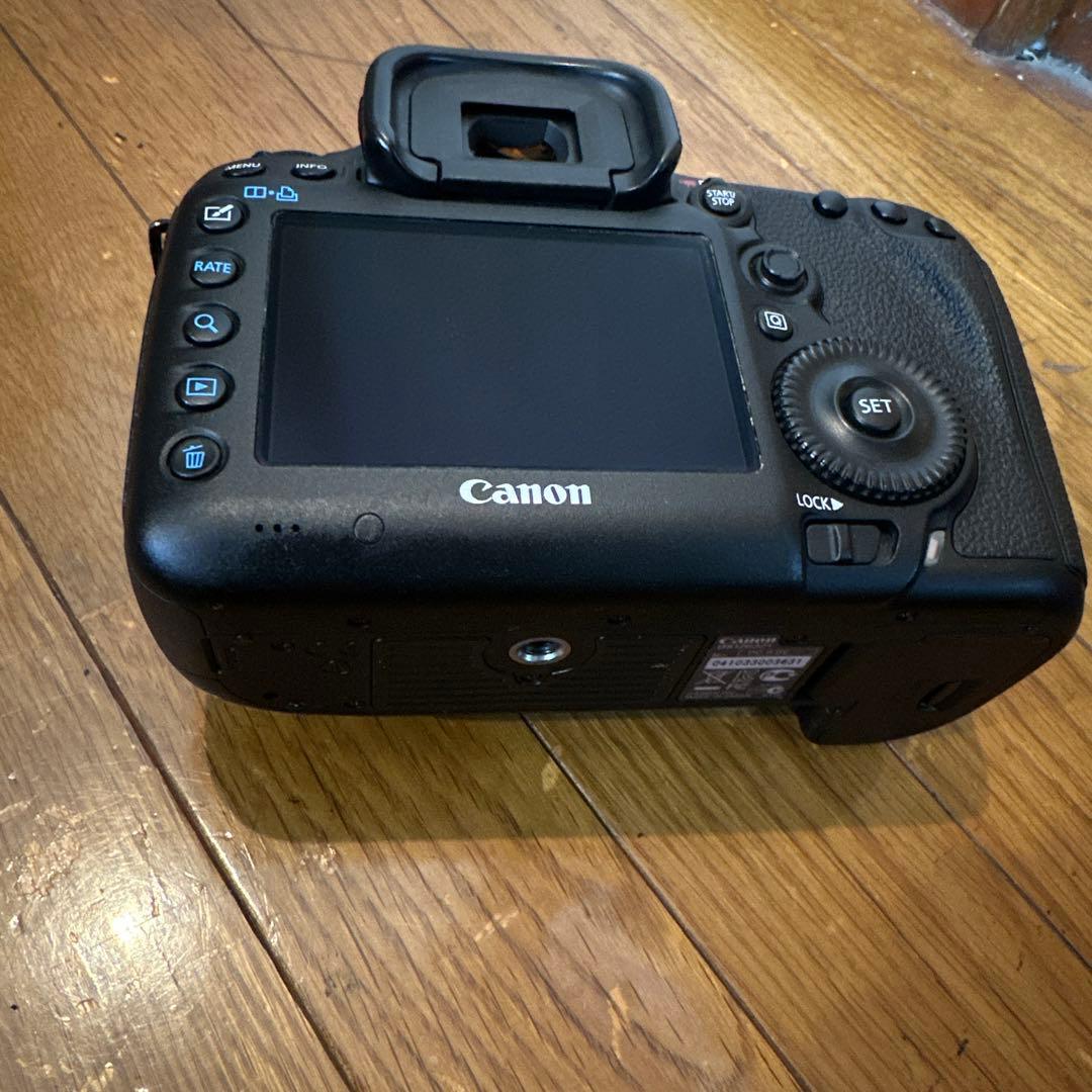 デジタル一眼レフカメラCanon EOS 5D mark III