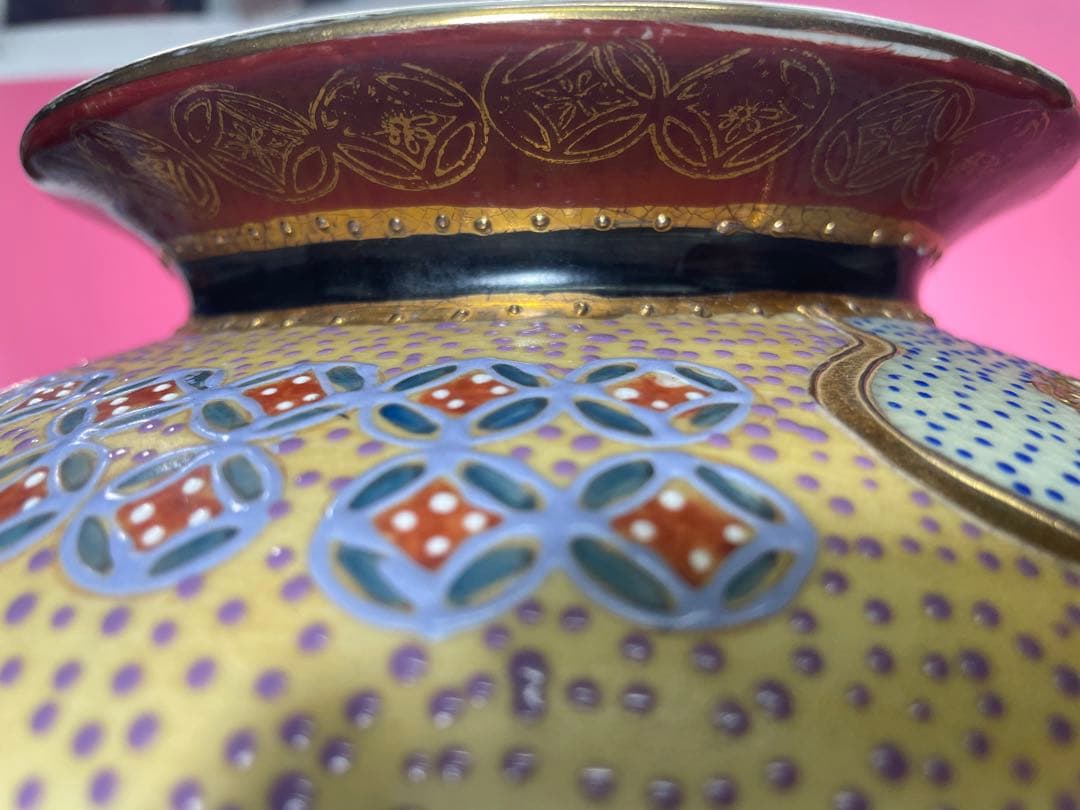 骨董品　大型　花瓶　金装飾　レトロ　壺