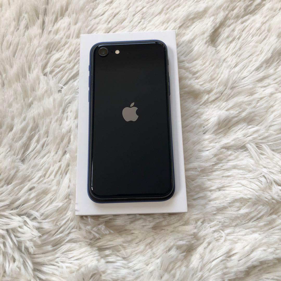 【年始割】iPhone SE3 64GB SIMフリー 【極美品】 【付属品】