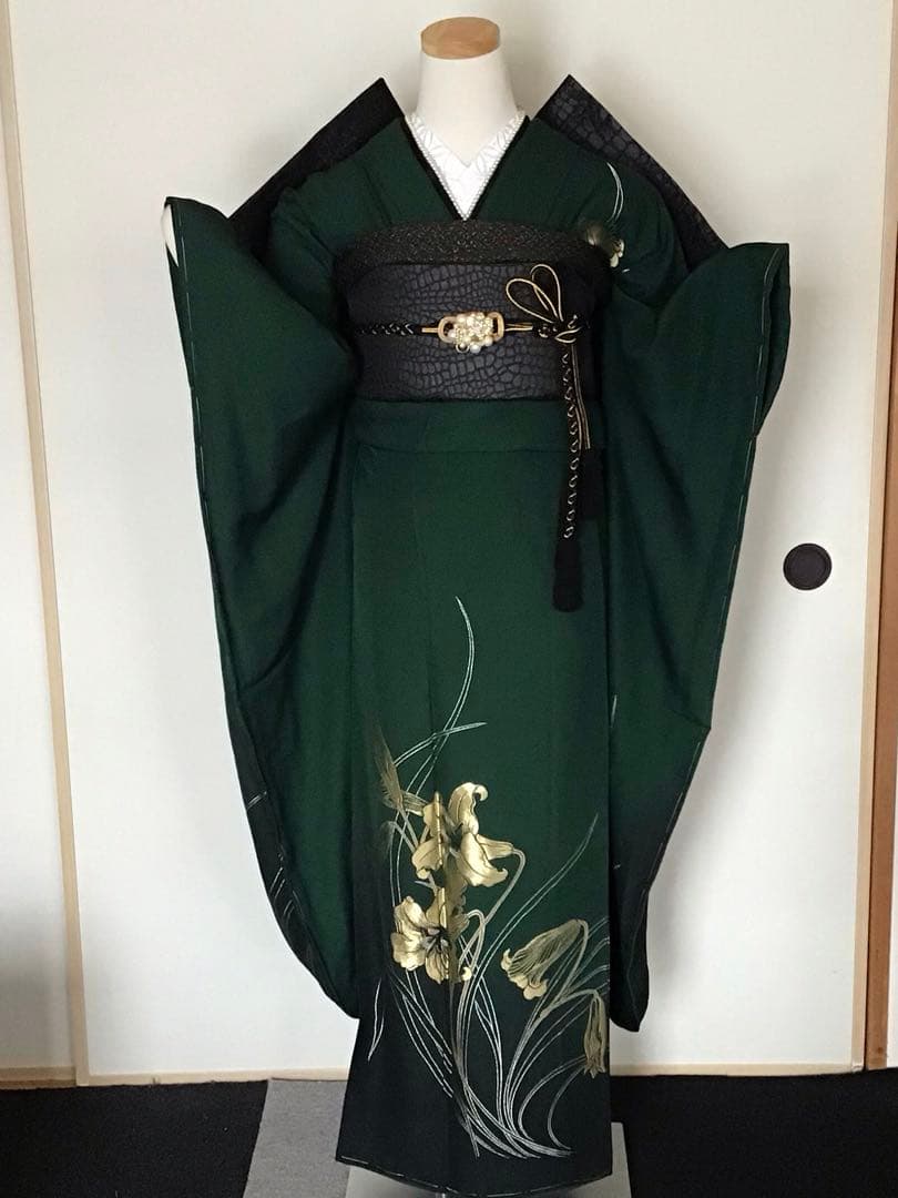 振袖フルセット　深緑　黒　金彩　作家者　躾糸付き　正絹　振袖6点セット