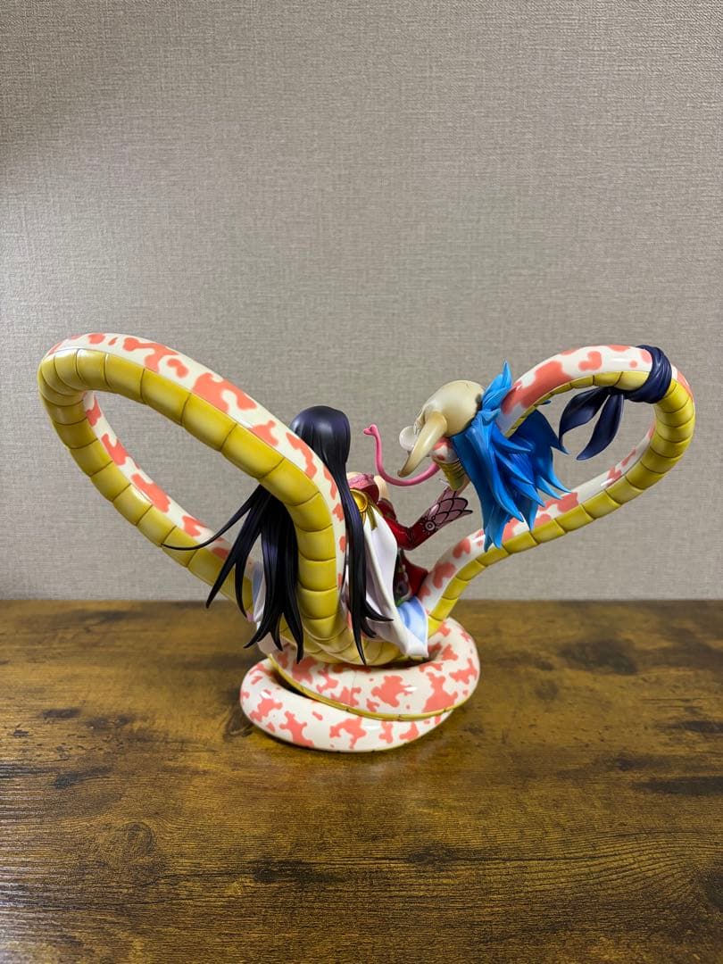 ワンピース　POP\"NEO-MAXIMUM\"海賊女帝　ボア・ハンコック