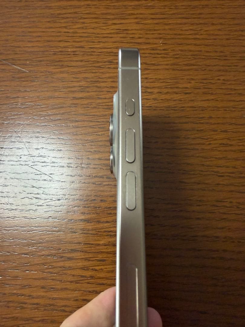 R*i様 iPhone 15 Pro 128GB ナチュラルチタニウム SIMフ