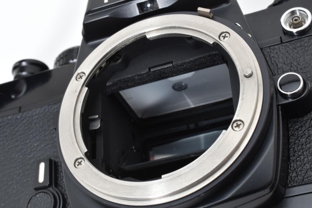 超美品　NIKON FE ブラック フィルムカメラ モルト新品交換済 H124