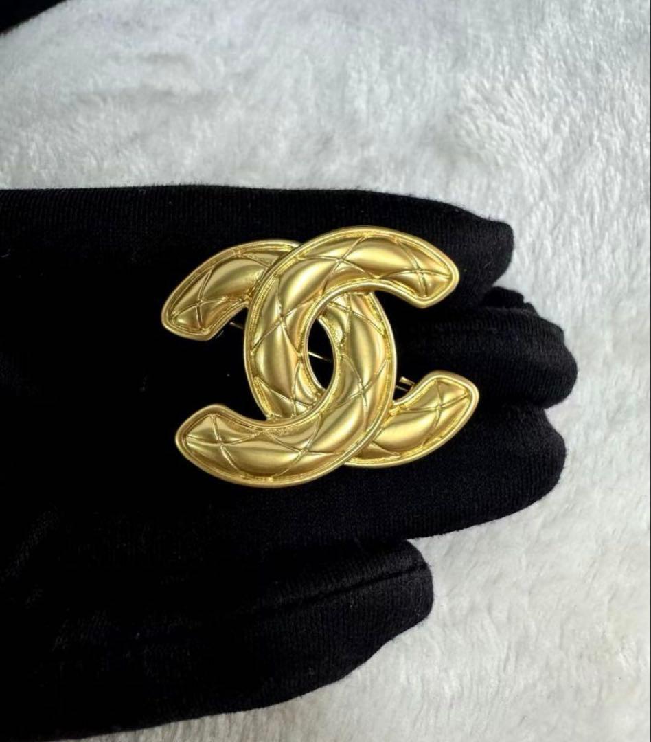 CHANEL シャネル　ブローチ　ゴールド　マトラッセ　ヴィンテージ　ココマーク