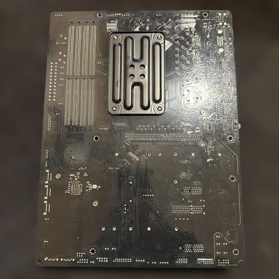 マザーボードASROCK X570 Phantom Gaming 4